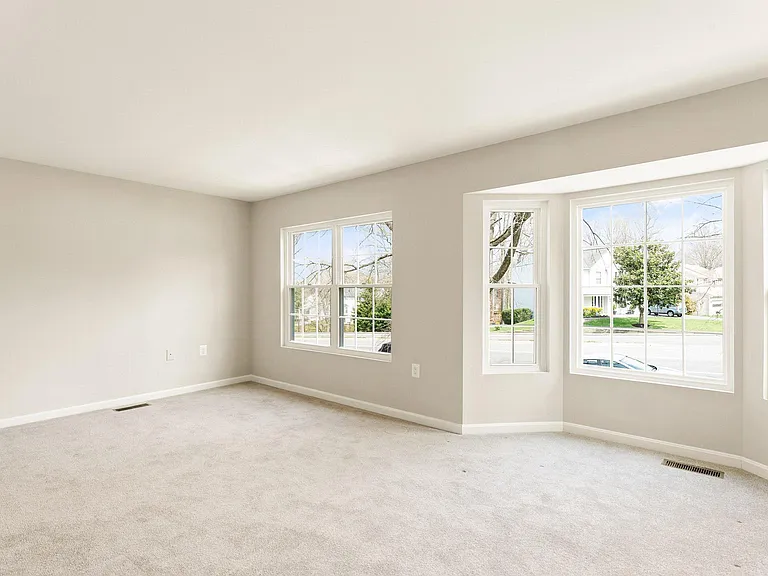 12168 Springwoods Dr — Photo 19