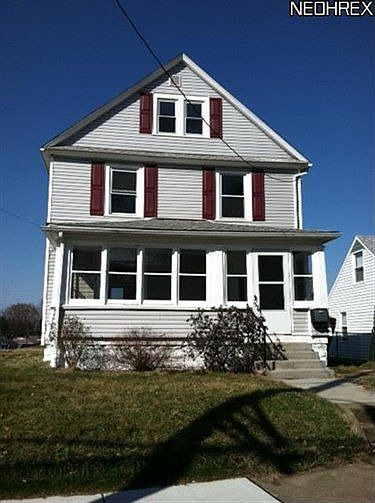 1st image of 776 N Summit St