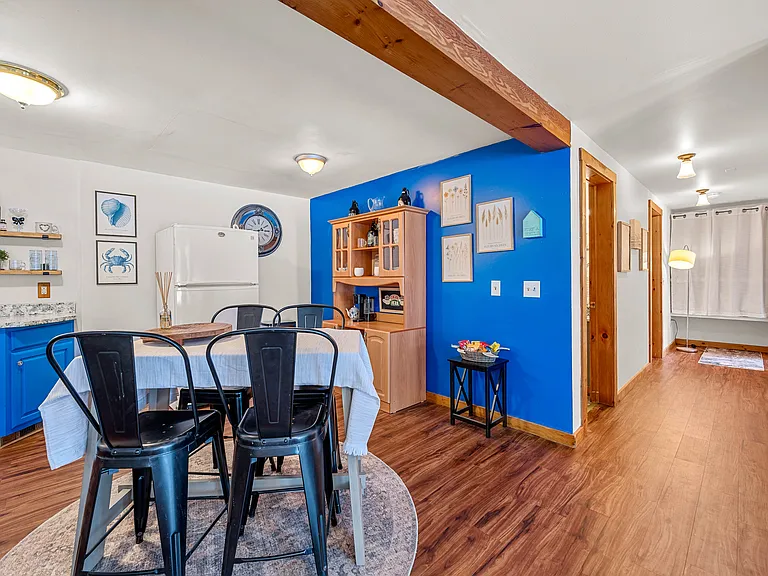 2766 Elmore Rd #B — Photo 2