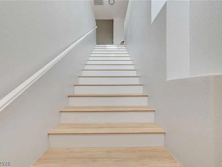 673 Peachy Canyon Cir #203 — Photo 28
