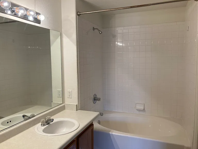 5151 W 29th St #208 — Photo 24