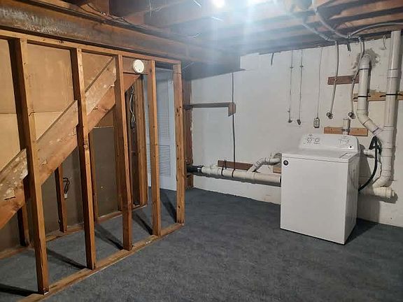 4th image of 204 E Whitlock Ave #1