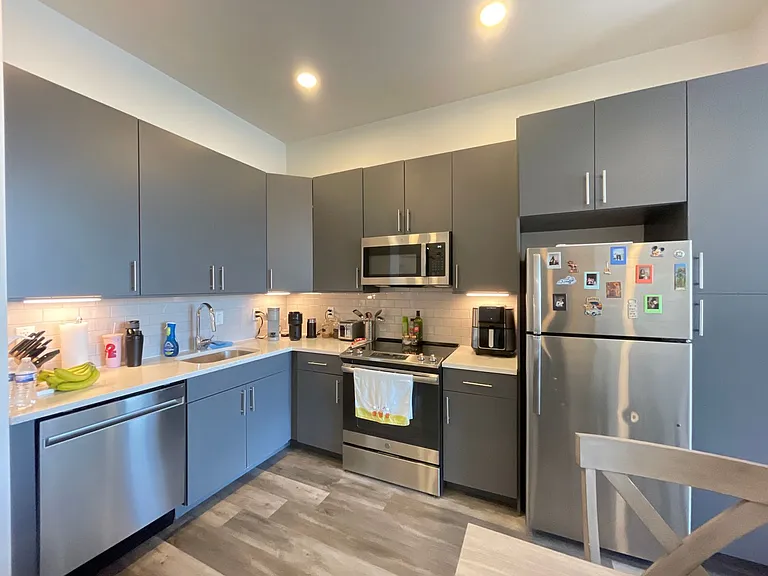 2559 Amber - Residential — Photo 14