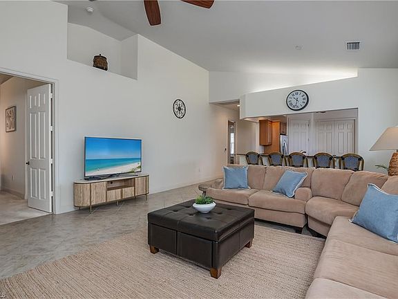 5th image of 7845 Hawthorne DR #903