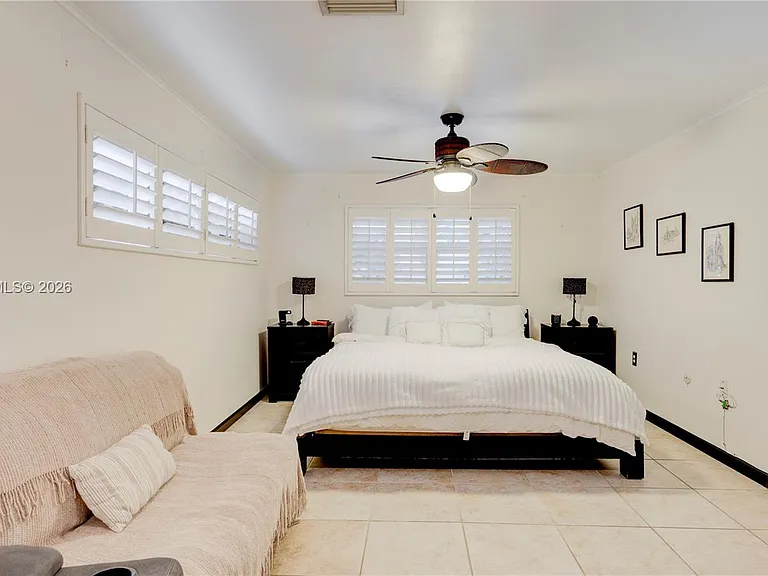 150 Azalea St — Photo 44