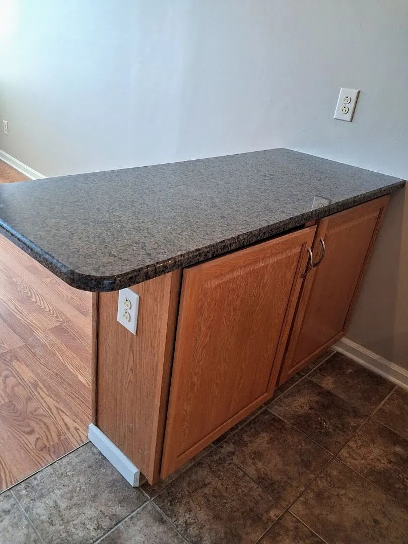 Fantastic deal on a great location! This studio/1bath is available for $1150/month — Photo 3