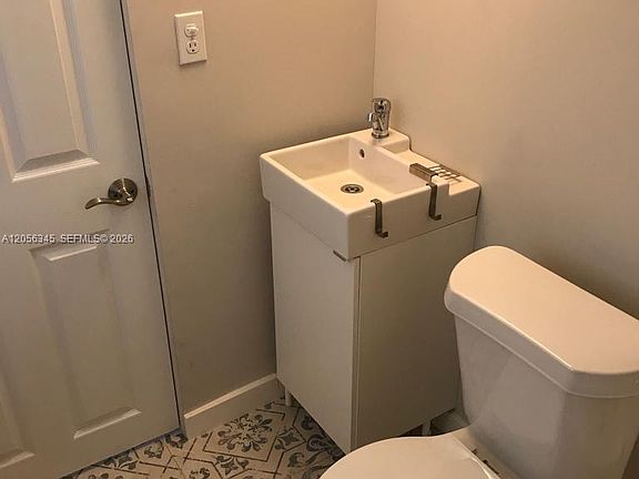 5th image of 1700 NW 22nd Ct APT 5