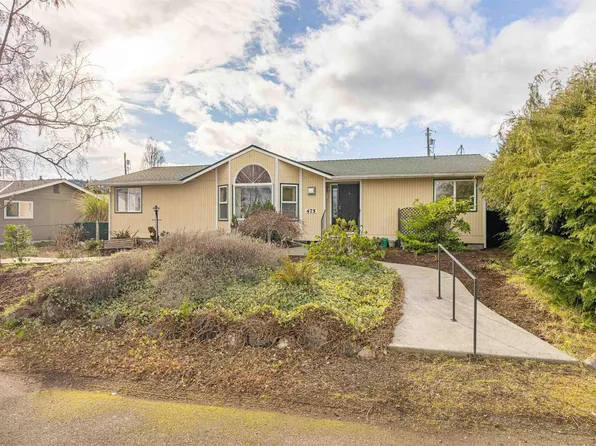 475 W Hemlock St, Sequim, WA 98382