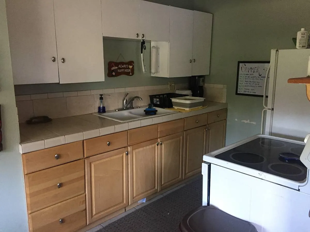 645 Palm St — Photo 3