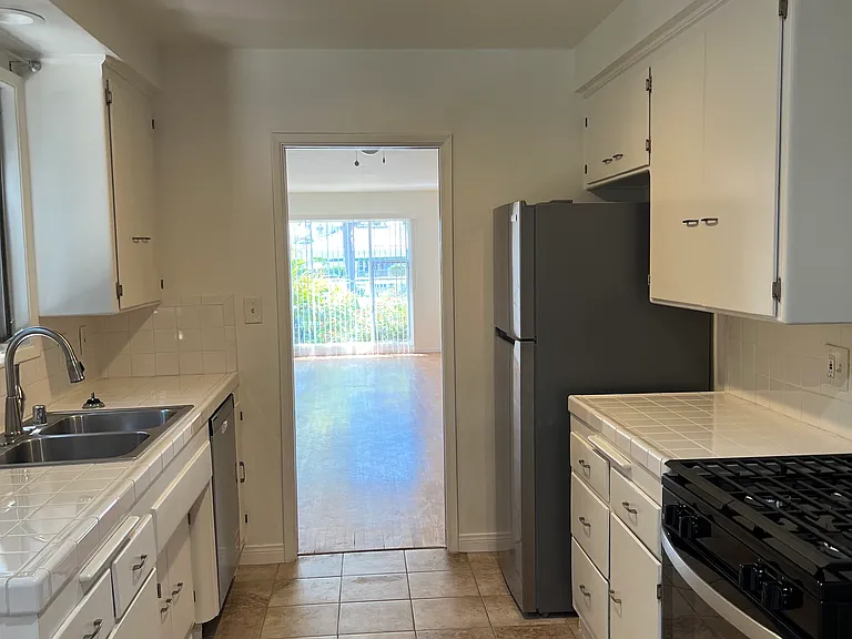 9675 W Olympic Blvd #1 — Photo 10