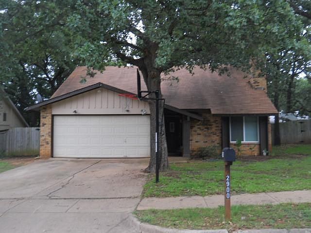 1st image of 2900 White Oak Ln