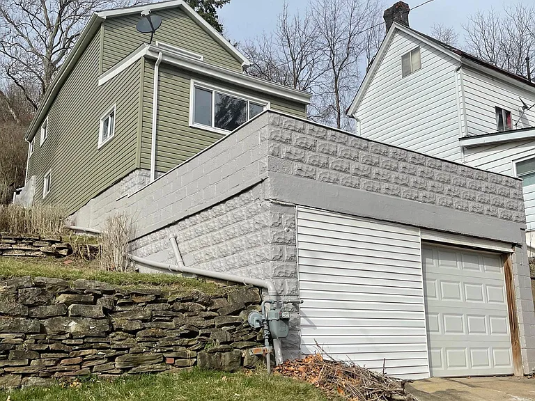 803 Valley St — Photo 1
