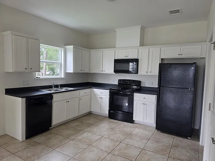 6102 White Oak Dr — Photo 6