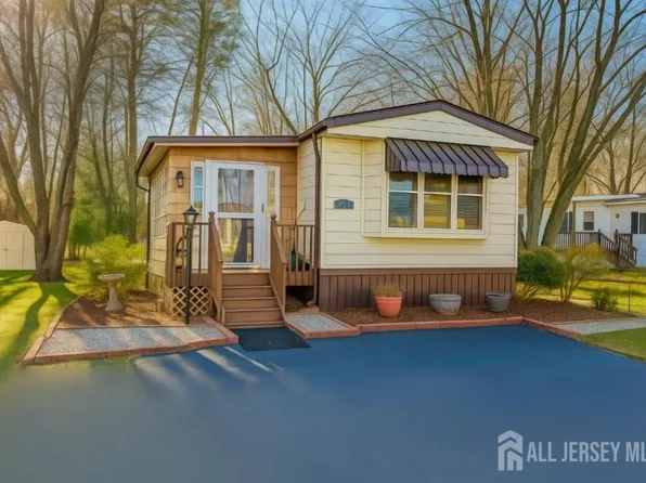 144 Libby Ct, Spotswood, NJ 08884