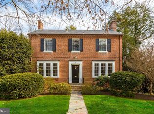 9 Leland Ct, Chevy Chase, MD 20815