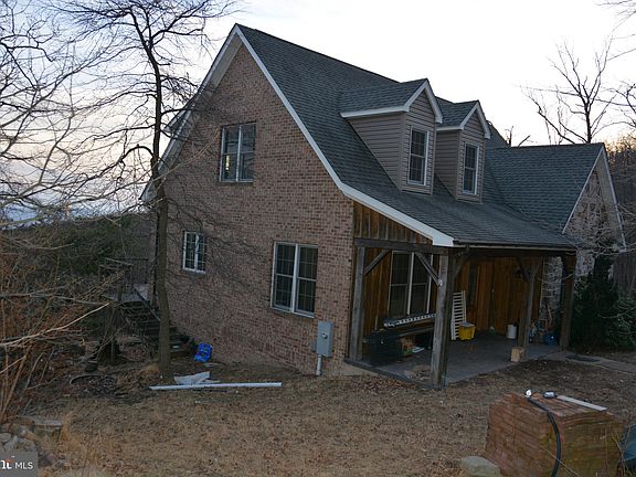 5th image of 715 Rockwood Trl