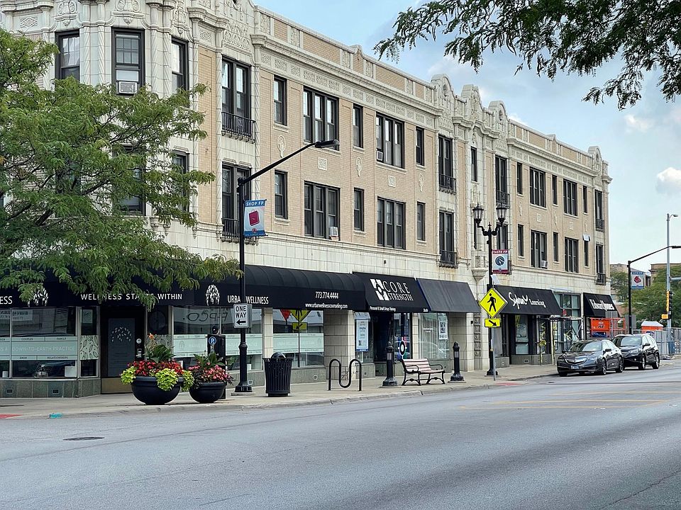 1st image of 7219 W Madison St #211