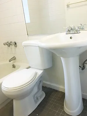 Rented by Bohemia Realty Group | media 33