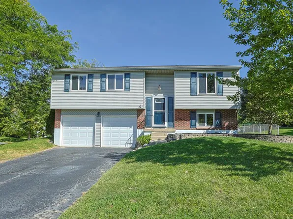 1403 Moondust Ct, Miamisburg, OH 45342