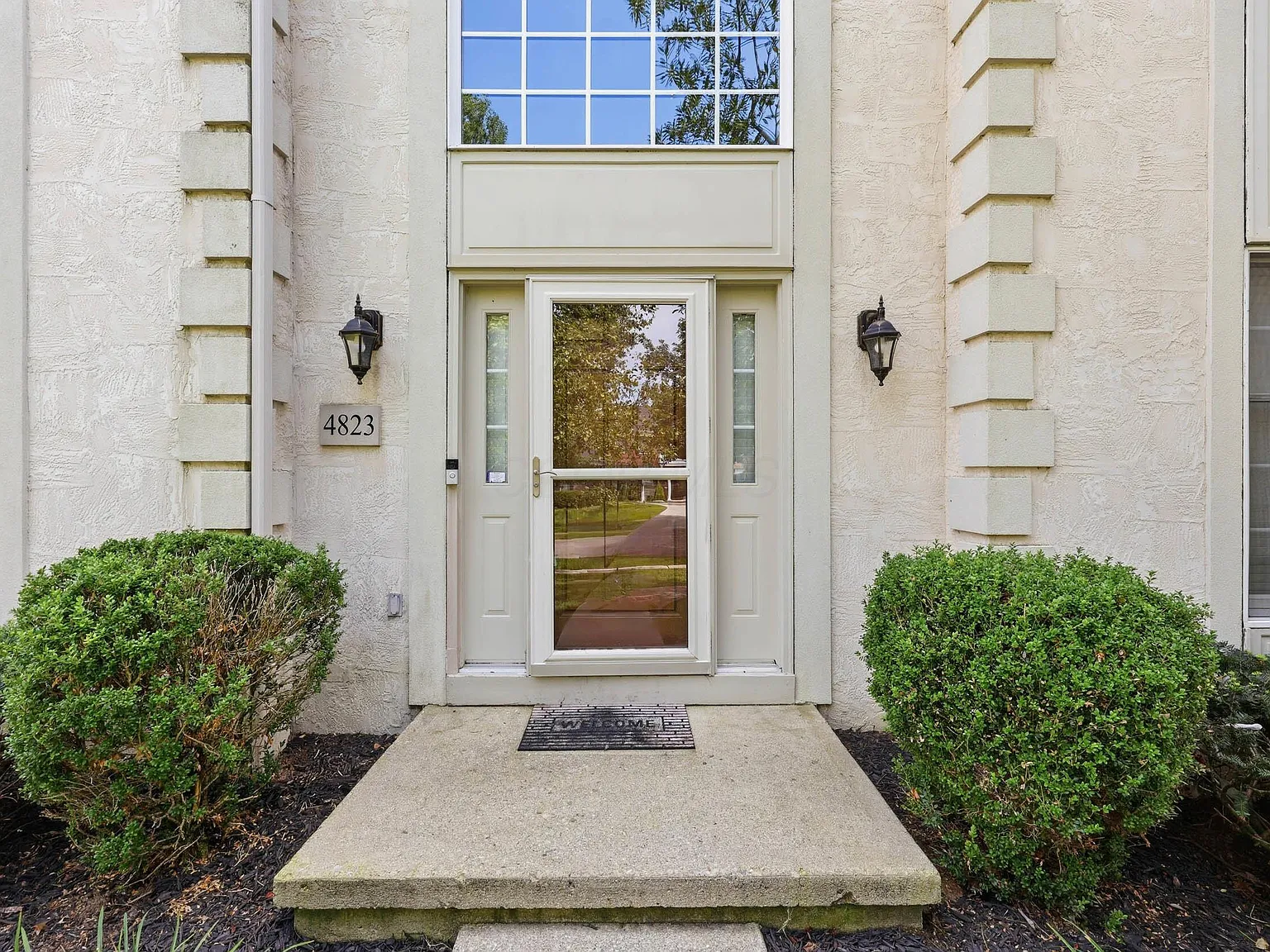 4 bed, 2.5 bath, 3186 sqft, $3,950 — Photo 4