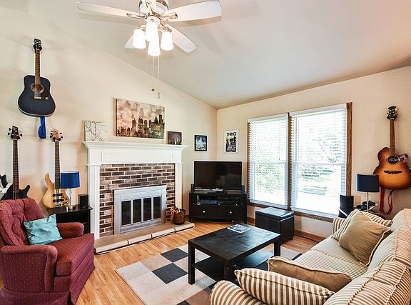 2nd image of 19741 S Glasgow Dr