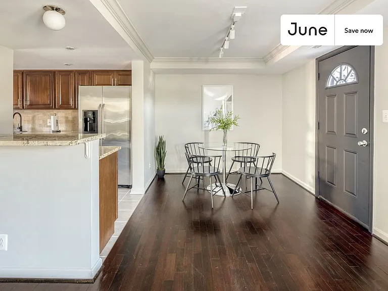 1331 I St NE — Photo 3