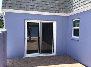 390 W Cocoa Beach Cswy #1, Cocoa Beach, FL 32931