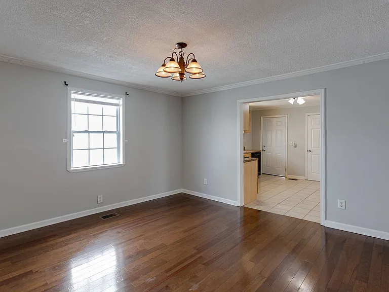 2412 Chapel Ave — Photo 24