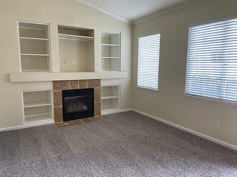 885 Halidon Way #412 — Photo 2
