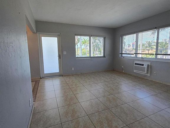 5th image of 600 Layne Blvd APT 201