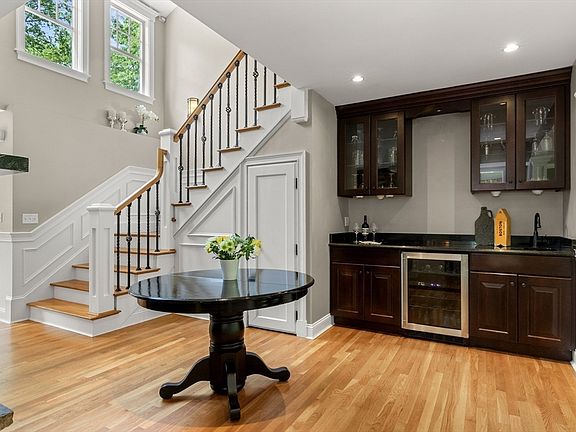 5th image of 22 Timber Ln