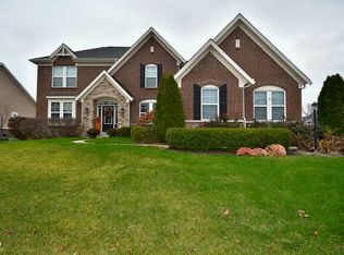 10566 Morningtide Cir, Fishers, IN 46038