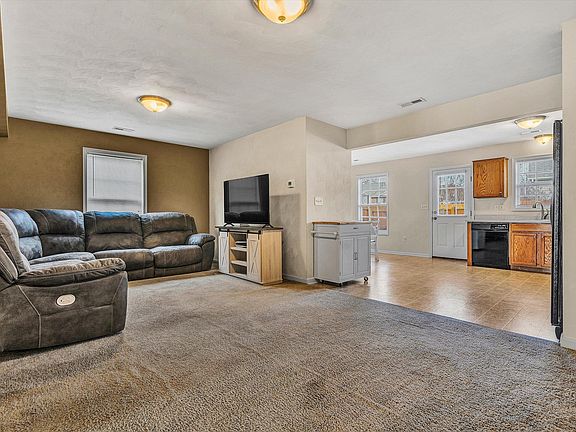 5th image of 6702 Woodcreeper Dr