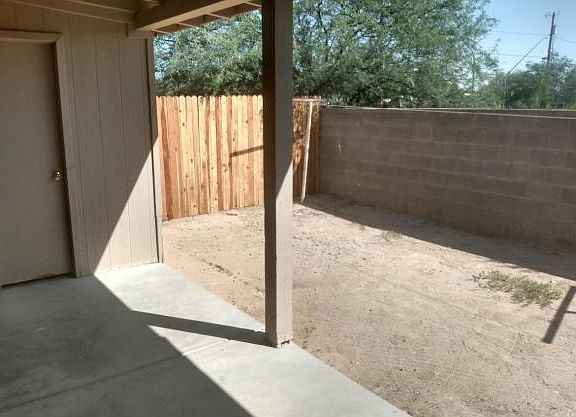 5th image of 5762 S Park Ave