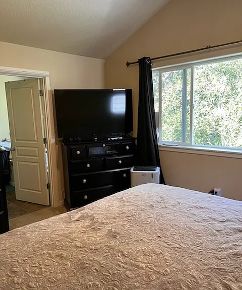 Master bedroom. Picture by tenant. Note that rental is unfurnished.