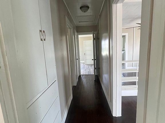 4th image of 107 N Miller St #1/2