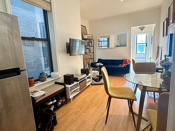 5th image of 283 E 4th St APT 5B