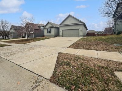 560 E Mockingbird St, Gardner, KS, 66030