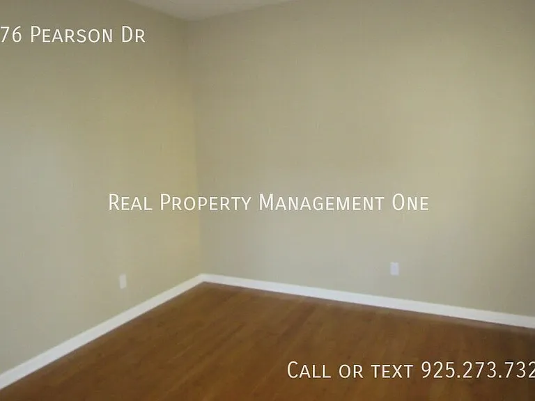576 Pearson Dr — Photo 17