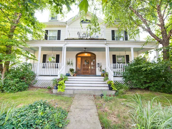 35 Pleasant St #1F, Dorchester, MA 02125