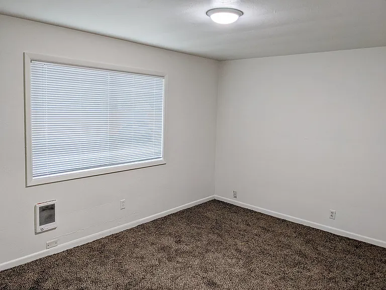 1136 Fairmount Ave S #1 — Photo 8