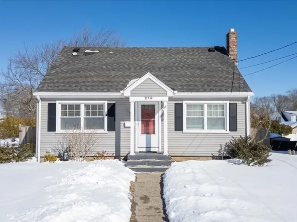 210 Harrison Ave, Somerset, MA 02726