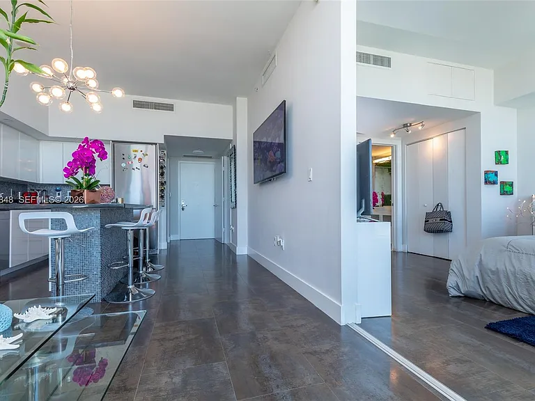 92 SW 3rd St #5108 — Photo 11
