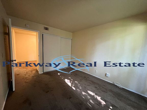 5th image of 745 E Bradley Ave Unit 19