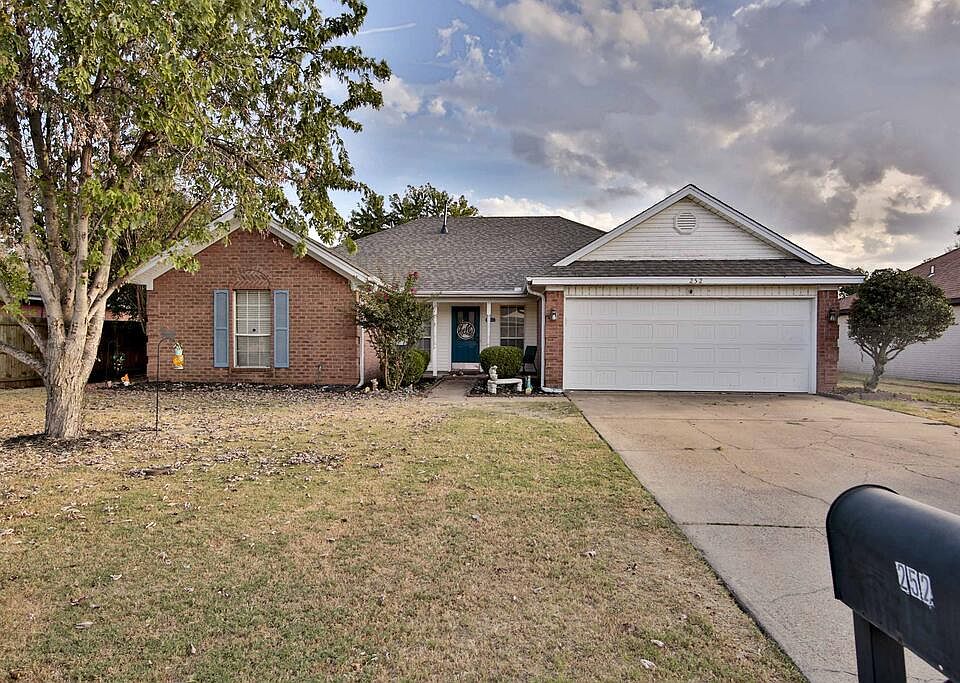 1st image of 252 Casaview