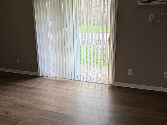 5th image of 4943-4959 Massillon Rd #4943-A