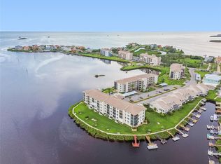 8150 Brent St APT 713, Port Richey, FL 34668