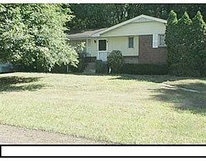 2467 Trotter Dr photo 1