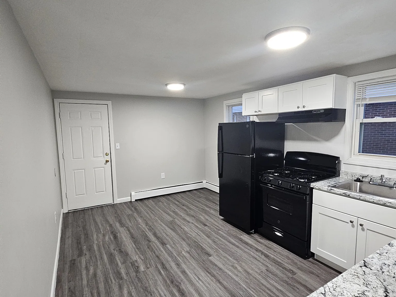 1-19 River Terrace — Photo 3