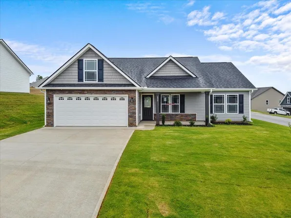 800 Halyard Ln, Chesnee, SC 29323